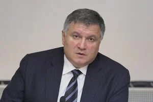 Аваков рассказал, кого из кандидатов в президенты оставили под охраной