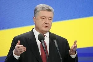 Порошенко ликвидирует должность глав ОГА в случае победы на выборах