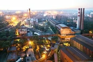 В Запорожье четыре предприятия проверяют после анонимных писем о минировании, среди них "Запорожсталь"