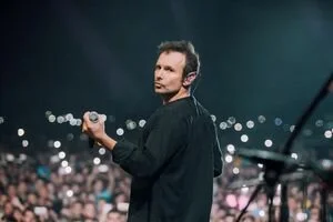 Политик или "соленый огурец": какие шансы у Вакарчука в парламенте, и кто финансирует его партию