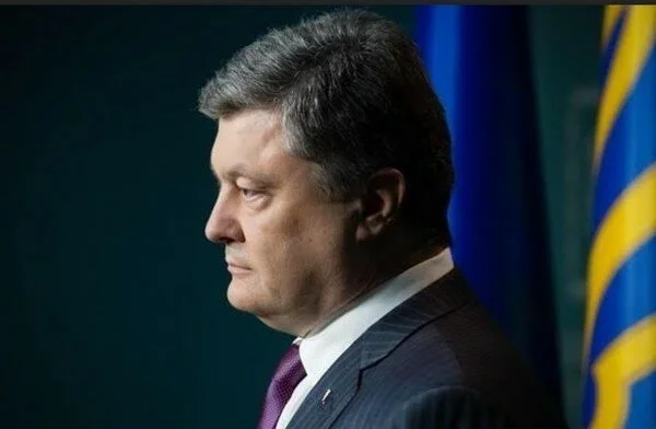 "Политическое преследование": Порошенко прокомментировал открытые уголовные дела против него 