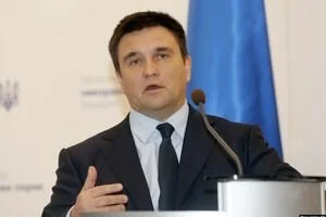 Климкин не собирается уходить из политики, но попросил депутатов проголосовать за его отставку