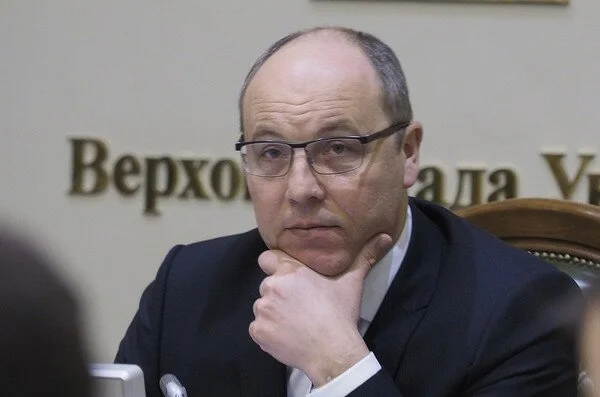 Парубий объявил об участии в досрочных выборах в Раду и назвал свою партию