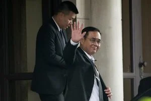 В Таиланде лидера военного переворота переизбрали на должность премьер-министра