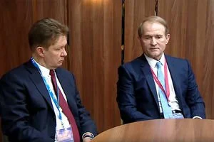 Медведчук объяснил, почему надел галстук на экономический форум в Санкт-Петербурге