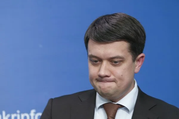 "Как только будет такая возможность": Разумков объяснил, когда заговорит на украинском