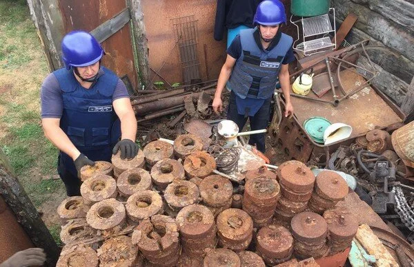 В доме дедушки погибших под Ровно детей нашли более 1100 взрывчатых предметов