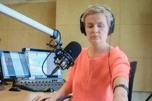 Журналист: Фраза Медведева "денег нет, но вы держитесь" пришла еще из СССР