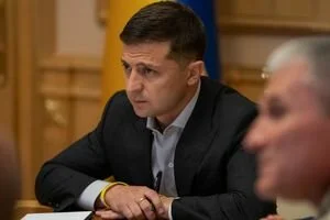 Зеленский распорядился выделить квартиры семьям погибших возле Павлополя военных 