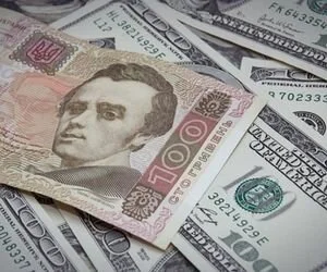 В НБУ назвали причины падения курса гривны