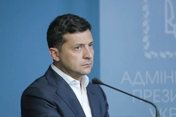 "Самый масштабный флешмоб": Зеленский дал номер, по которому можно донести о коррупции