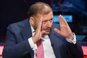 Добкин предложил ввести военное положение, чтобы повесить на площади Порошенко, Турчинова и Парубия