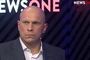 Кива: Зеленскому не хватает опыта на политическом поприще, где легко ошибиться 