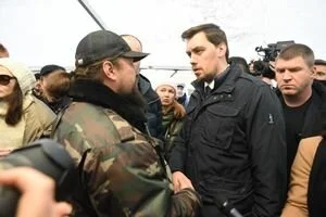 Гончарук уволил главу ГСЧС в Одессе из-за пожара в колледже