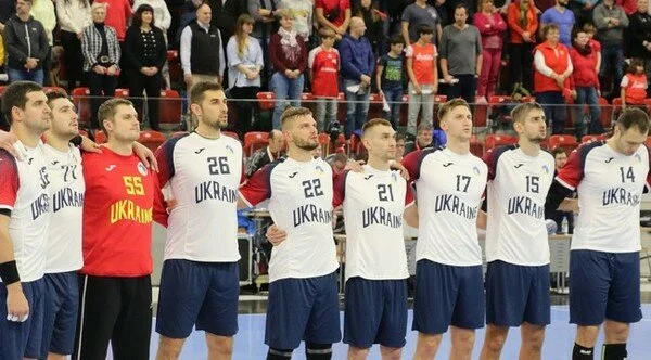 Сборная Украины сыграла второй матч на гандбольном Евро и потерпела поражение от австрийцев