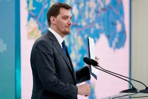 Уе*ал на самокате, или Чем ответит Гондурас: как взорвались соцсети после отставки Гончарука