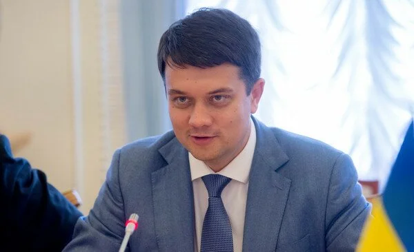 "Мы не уникальны": Разумков признал, что коронавирус ударит по всем бюджетам