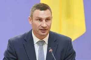 Кличко в очередной раз призвал киевлян сидеть дома и "не шастать"