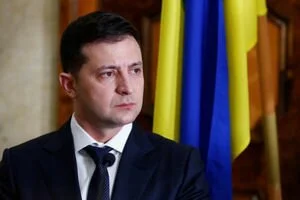Зеленский: СБУ будет контролировать распределение масок