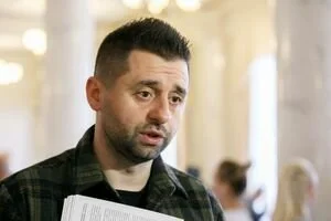 В Слуге народа рассказали, когда и зачем в следующий раз соберется Рада