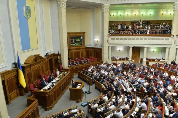 Парламент разрешил обработку данных больных коронавирусом без их согласия