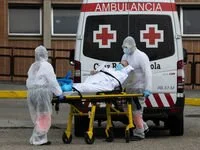 Власти Испании решили ослабить карантинные меры