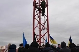 Украина начала телерадиовещание в оккупированный Крым