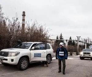 МИД Украины обвинил Россию в подрыве автомобиля с наблюдателями ОБСЕ