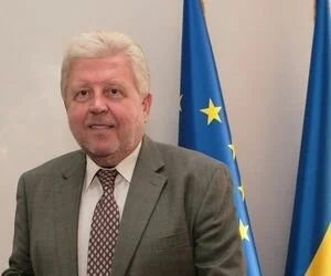 "Большое интервью": Задайте вопрос Владимиру Хандогию
