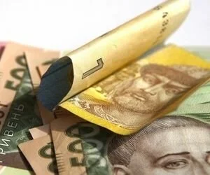 Курс гривны в Украине уже летом может укрепиться до 25 гривен за доллар 