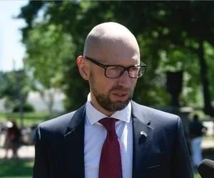Яценюк провел встречу с экс-президентом США Обамой