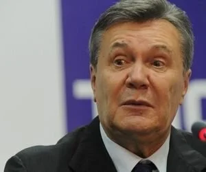Защита Януковича потребовала присутствия Луценко в суде