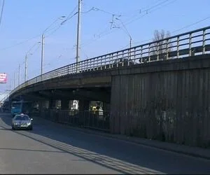 Кличко отчитался о ремонте "уставшего" путепровода на "Нивках"