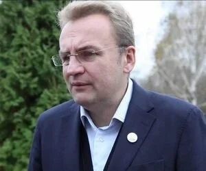 Садовой опубликовал сканы отказов Львову в приеме мусора