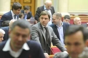 "Надавить не получится": Довгий отреагировал на представление Луценко на него