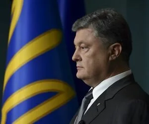 Порошенко отправился на первую встречу с Макроном