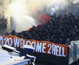 Во время стычек с активистами в Гамбурге пострадали 76 полицейских