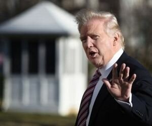 Антирекорд Трампа: впервые за 70 лет рейтинг президента опустился до 36%
