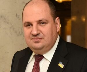 Прокурор: Розенблат один загранпаспорт потерял, а второй сдал