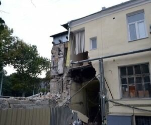 В Одессе обрушилась стена горсовета из-за ведущейся рядом стройки