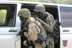 Гройсман пообещал привлекать силовиков к уголовной ответственности за давление на бизнес