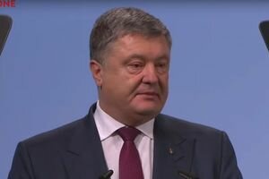 Порошенко призвал ЕС и НАТО "оставлять двери открытыми для Украины"