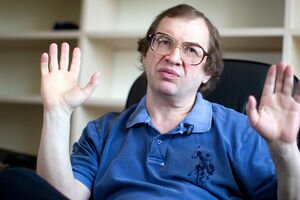 Основателя МММ Сергея Мавроди предложили похоронить в космосе