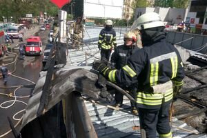 В Киеве произошел пожар в магазине на проспекте Победы: в ГСЧС уточнили детали