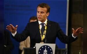За видение "новой Европы": Макрон получил премию Карла Великого