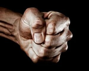 Избитый под Варшавой украинец был "на волосок от смерти", но сейчас все хорошо