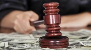 В Украине вступил в силу закон об Антикоррупционном суде
