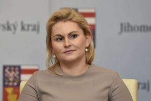 Министр юстиции Чехии подала в отставку после 13 дней работы