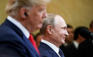 СМИ узнали о секретной записке, переданной Путиным Трампу в Хельсинки, и выяснили ее содержание 