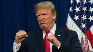 Администрация Трампа хочет наделить его правом вводить санкции за вмешательство в выборы‍